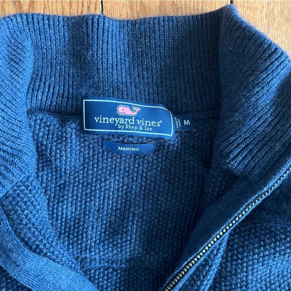 Vineyard Vines Sweater Shep Shirt - Size Medium - Picture 5 of 8
